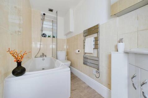 Bathroom.jpeg