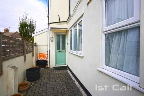 Accommodation Comprising