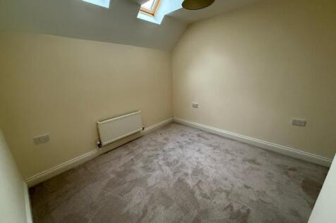 BEDROOM2