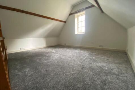 LOFT ROOM ONE