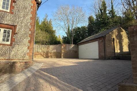 DRIVEWAY GARAGE
