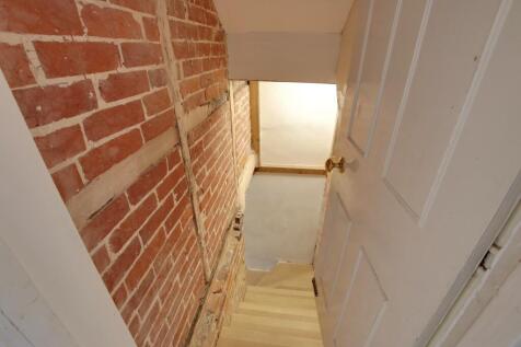 STAIRS TO CELLAR