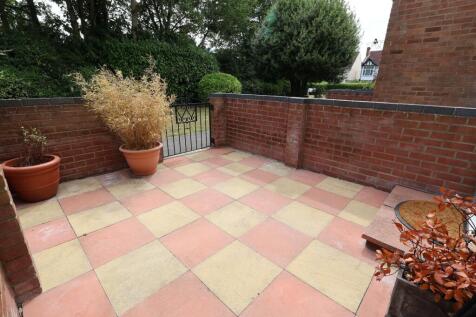 COURTYARD GARDEN