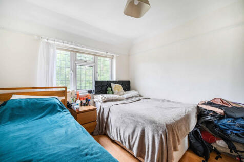 1333946-11-688cd8...