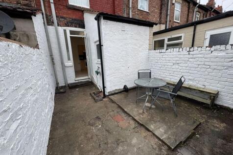 Outside - Rear