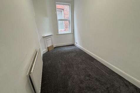Bedroom No.3 (middle)