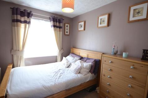 Bed 1.JPG
