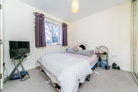 02ffcc9f-ffc4-439c-a