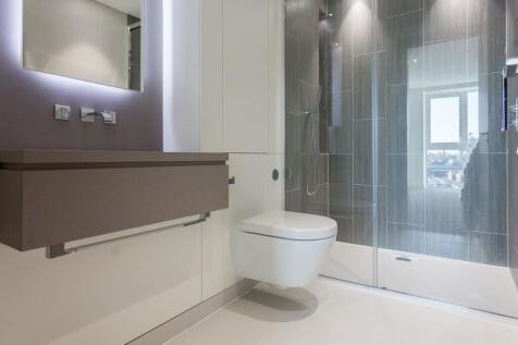 2 Bathrooms