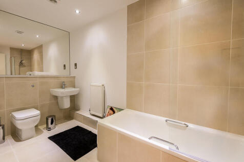 2 Bathrooms