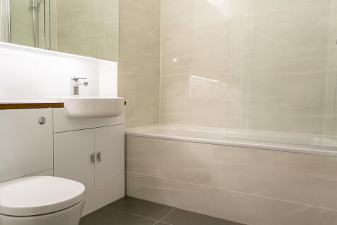 2 Bathrooms