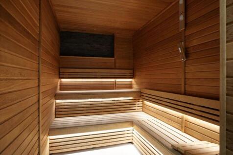 Sauna &amp; Steam Room