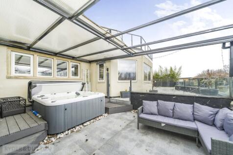 Outdoor Seating