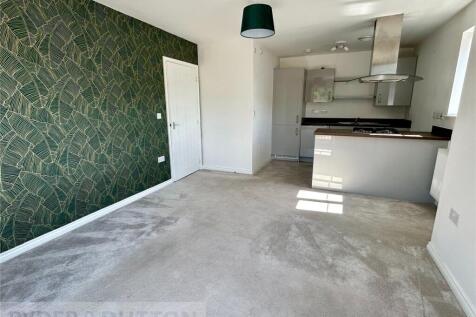 Lounge/Dining