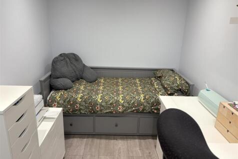 Bedroom.jpg
