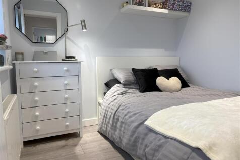 Bedroom 2.jpg