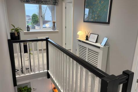 First Floor Landing 1.jpg