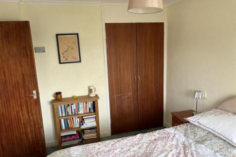 2nd bedroom.jpg