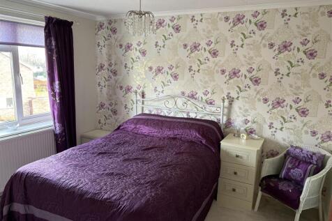 Master Bedroom.jpg