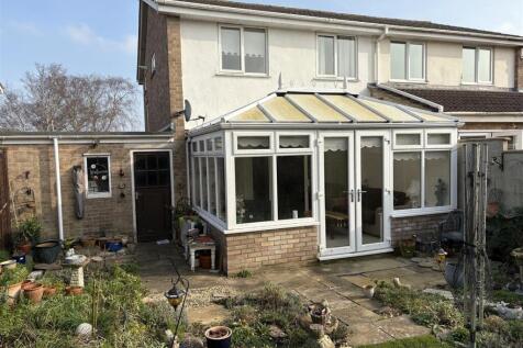 Rear Garden 1.jpg