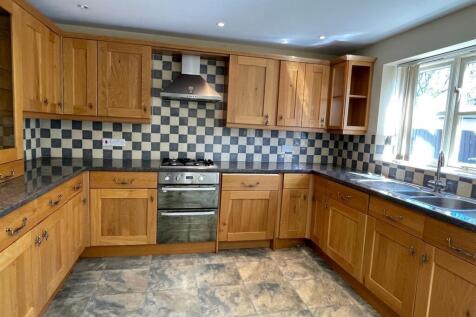 Kitchen..jpg