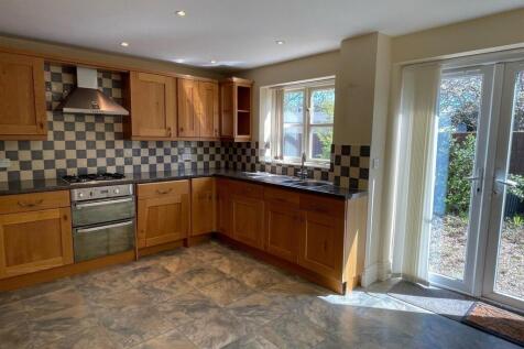 Kitchen,...jpg