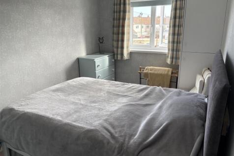 2nd Bedroom.jpg
