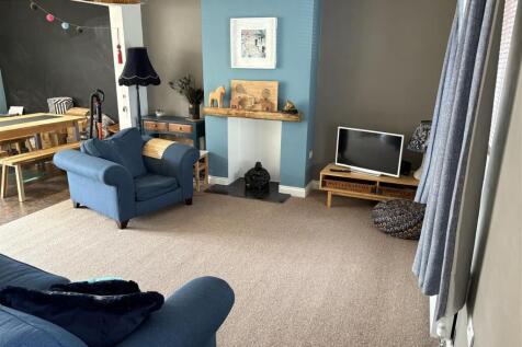 Lounge...jpg