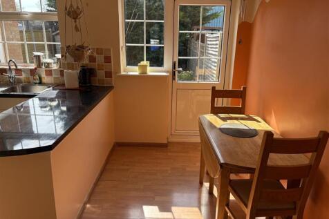 Dining Area.jpg