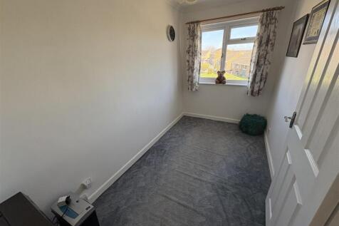 Bedroom 3.jpg