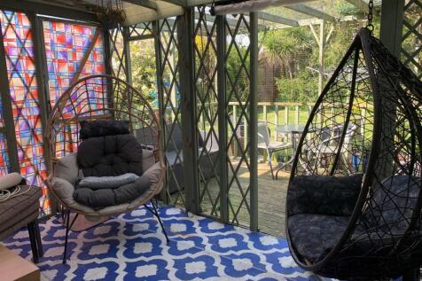 Enclosed outside seating.jpg