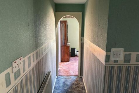 Hallway.jpg