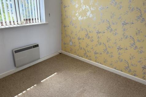 Bedroom 2.jpg