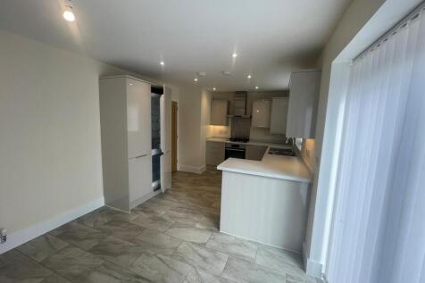 kitchen 2.jpg