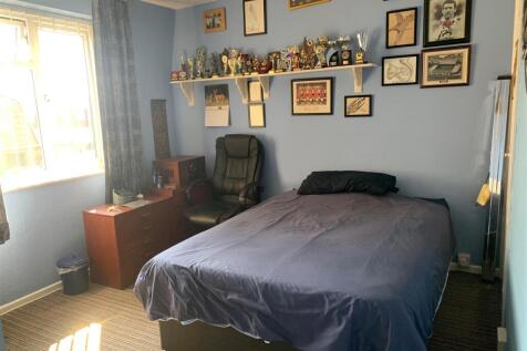 bed 2.jpg