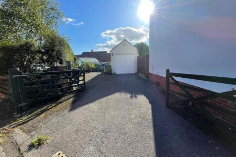 Driveway garage.jpg