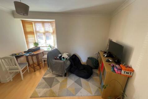 Dining room 2.jpg