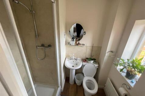 En Suite Shower Room.jpg