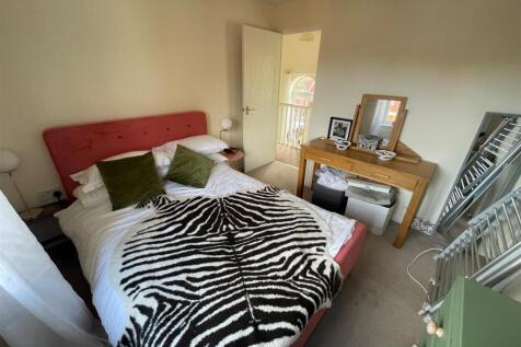Bedroom 2 2.jpg
