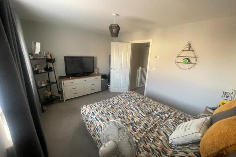 MASTER BEDROOM 5.jpg