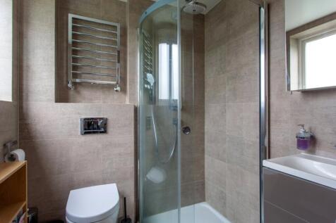 Ensuite To Bed 3