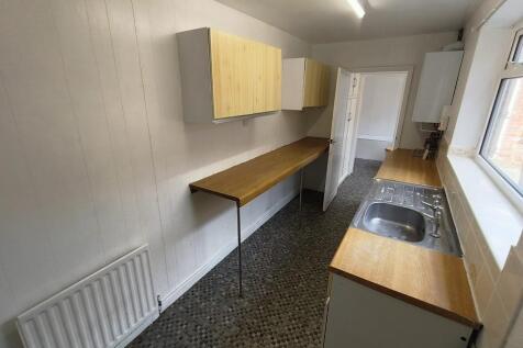 KITCHEN 2.jpg