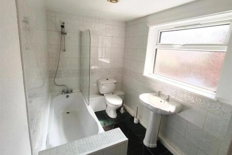 new bathroom.jpg