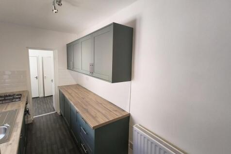 kitchen 3.jpg