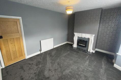 LIVINGROOM.jpg