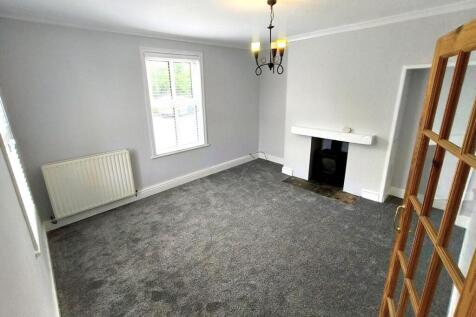 livingroom 3.jpg