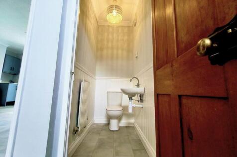 toilet 1.jpg