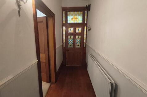 INNER HALLWAY.jpg