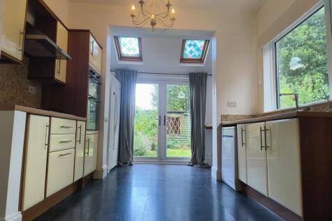 KITCHEN 3.jpg