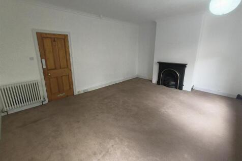 BEDROOM 3.jpg
